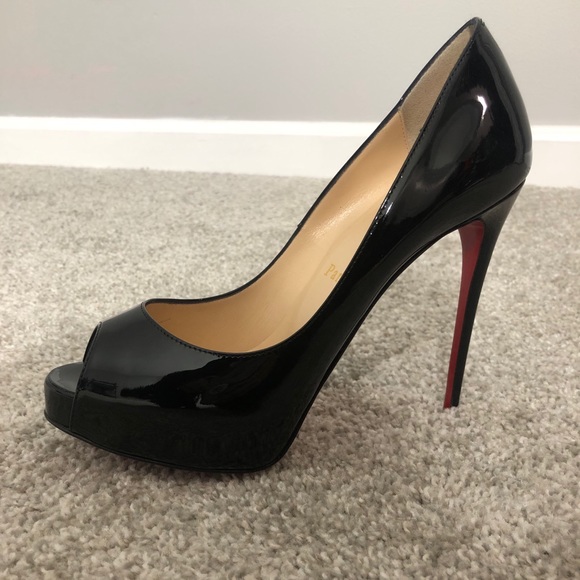 Christian Louboutin Heels Size 36.5 - Picture 2 of 7